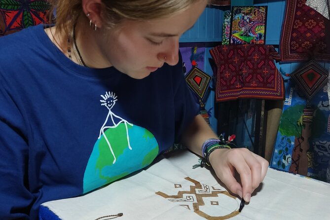 experience-the-indigenous-art-in-limas-shipibo-community