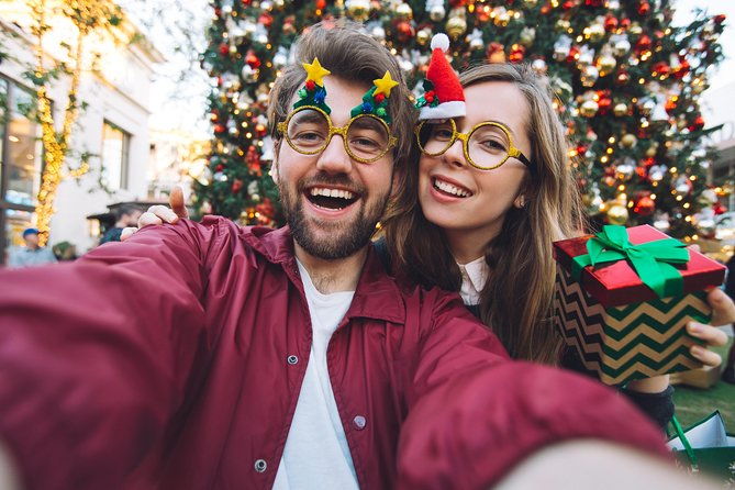 experience-the-season-with-a-scavenger-hunt-in-denver-with-holly-jolly-hunt