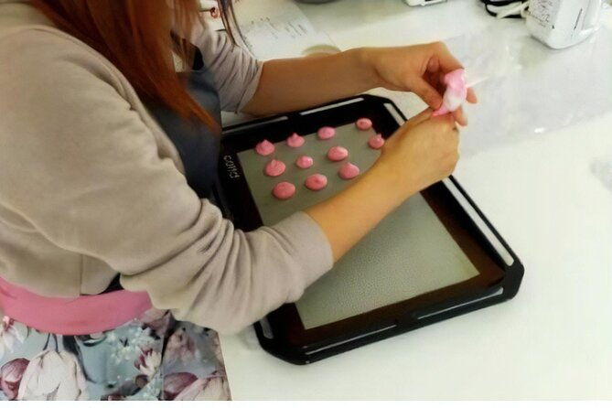 experience-traditional-japanese-design-with-icing-cookies-nerima