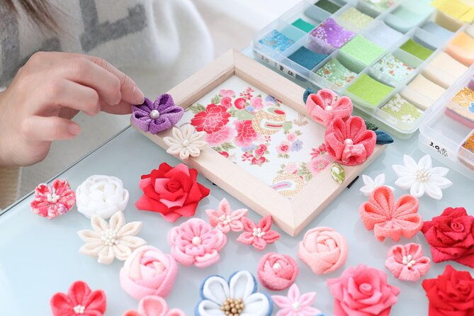 experience-tsumami-zaiku-and-making-wagashi-in-tokyo