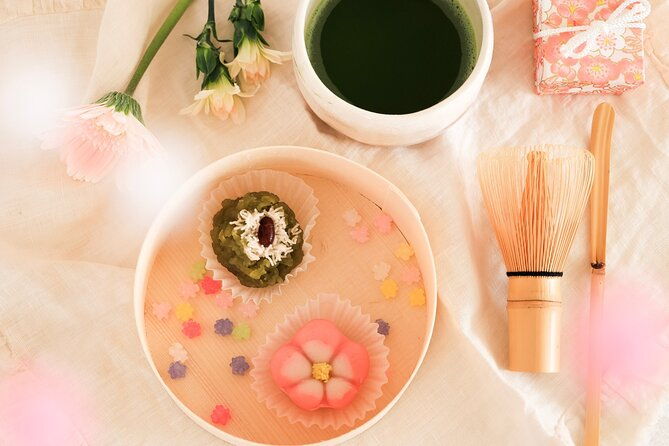experience-tsumami-zaiku-and-making-wagashi-in-tokyo
