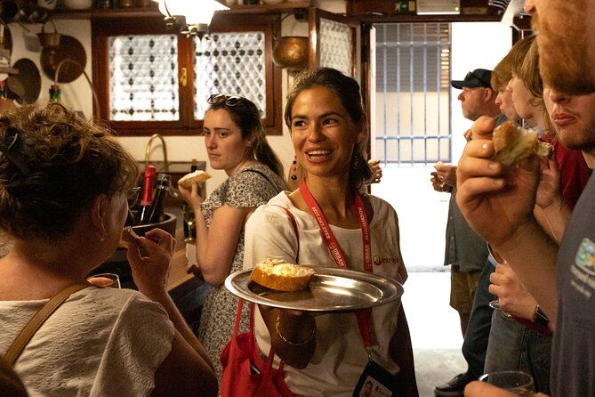 experience-venice-like-a-local-small-group-cicchetti-wine-tour