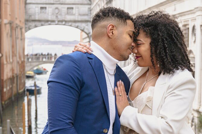 experience-venice-through-timeless-professional-photography-tour