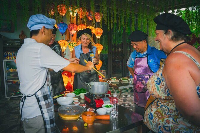 Experience Vietnamese Cooking Class with Local Family in Hoi An - Detailed Breakdown of the Itinerary