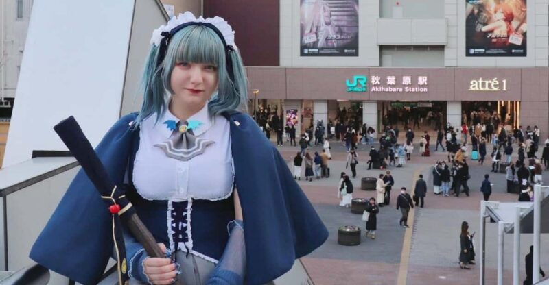 expert-anime-guide-in-akihabara-with-a-maid-witch