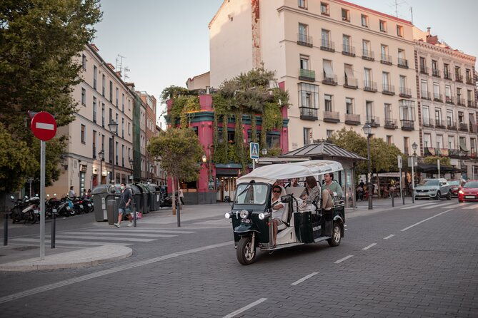 expert-plus-tour-of-madrid-in-private-eco-tuk-tuk