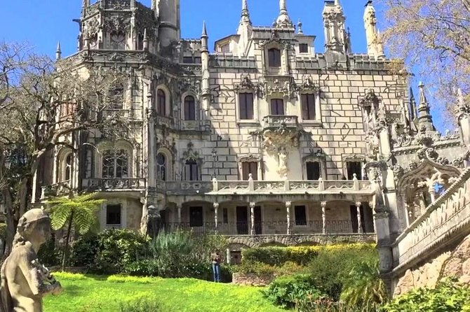 expert-sintra-qt-da-regaleira-guided-pena-palace-highlights