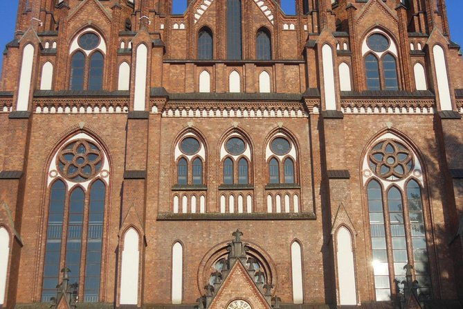 exploration-tour-through-the-district-of-praga-authentic-and-legendary