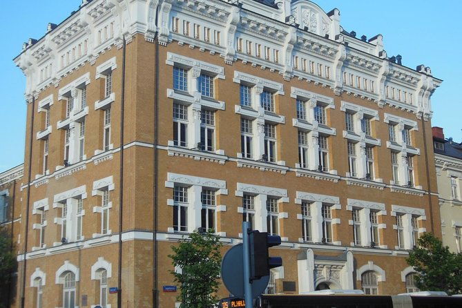 exploration-tour-through-the-district-of-praga-authentic-and-legendary