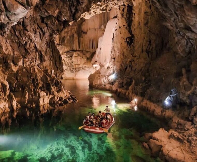 explore-altinbesik-cave-ormana-village-from-side