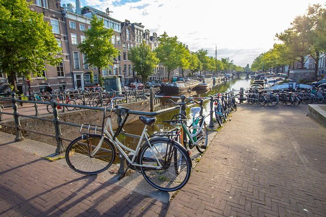 explore-amsterdam-in-90-minutes-with-a-local