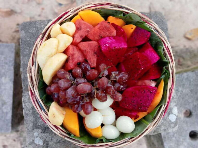 explore-angkor-wat-by-bike-and-sunset