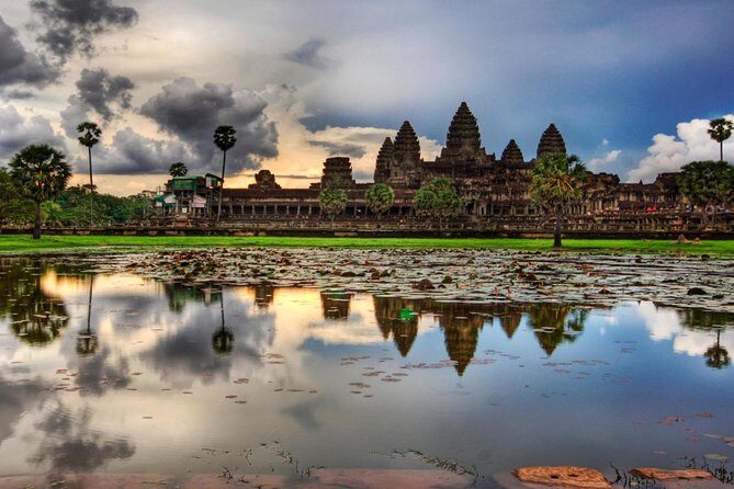 Explore Angkor Wat Temple , Bayon Temple and Jungle Temple Ta-Prohm - Who Would Love This Tour?
