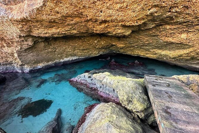 explore-aruba-with-escape-arubaprivate