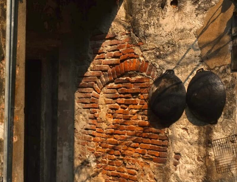 Explore Bangkok's Hidden Alleys, Night Street Market & Sites - Key Points