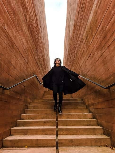 Explore Barcelona: Professional Photo session tour - What This Tour Offers in Detail  
