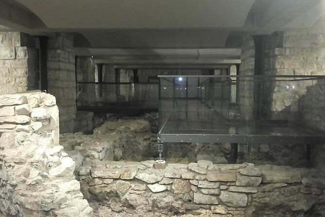 explore-bari-in-2-days-with-museum-highlights-and-accomodation
