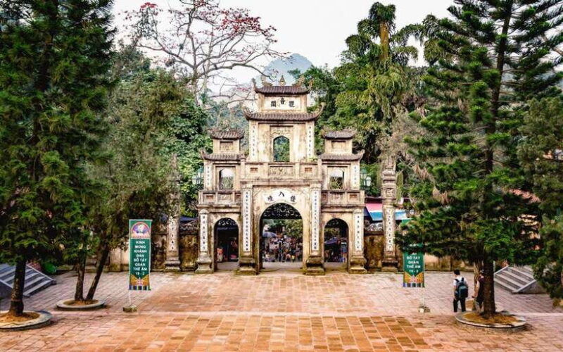 explore-beauty-perfume-pagoda-1-day-tour