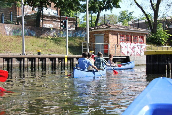 explore-berlin-by-canoe