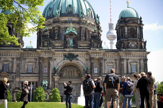 explore-berlin-shore-excursion-top-attractions-private-tour-from-warnemuende-4