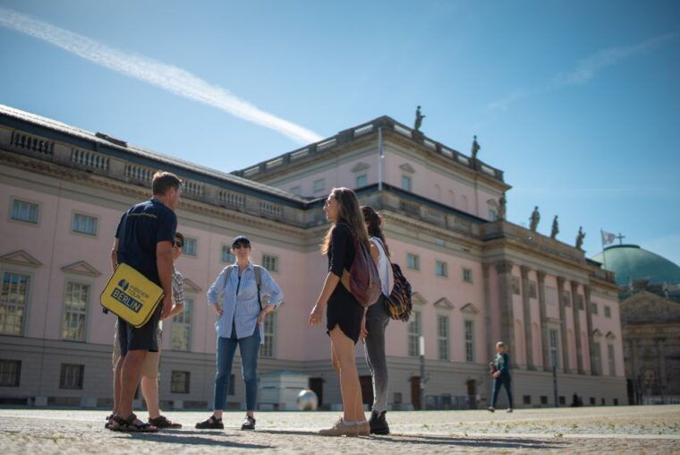 explore-berlin-walking-tour-of-all-the-iconic-sites