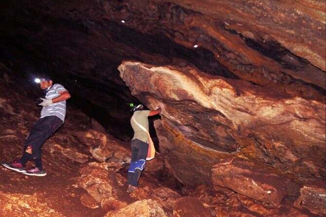 Explore Blue Water Pond Cave from Ella - A Closer Look at the Blue Water Pond Cave Tour