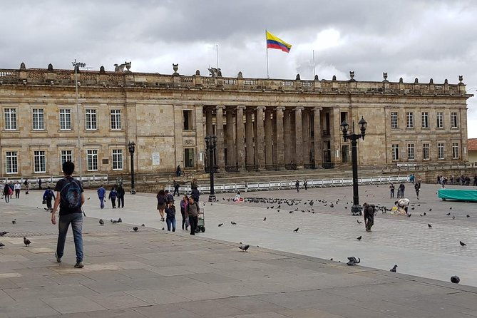 explore-bogotas-historic-center-and-monserrate-in-one-day