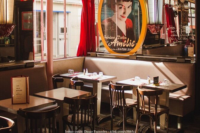 explore-bohemian-montmartre-private-half-day-walking-tour