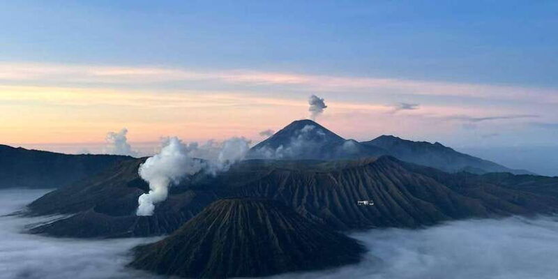 explore-bromo-and-ijen-crater-3d-2n-share-tour