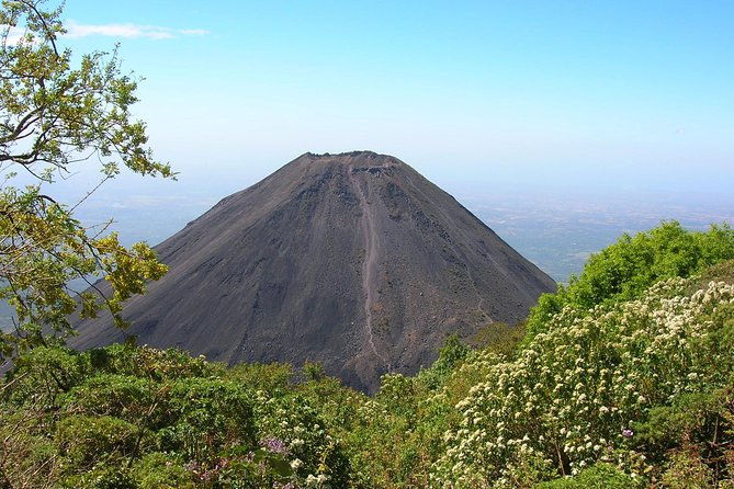 explore-cerro-verde-park-izalco-with-pupusa-making-experience