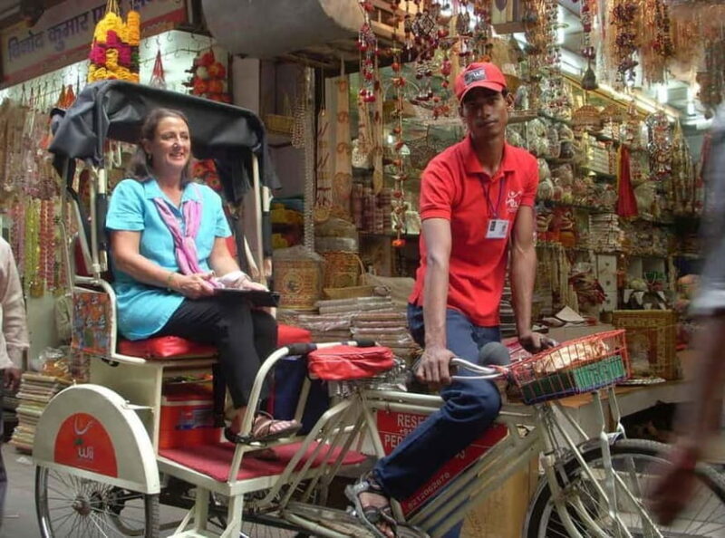 Explore Chandni Chowk: Old Delhi Private Tuk Tuk & Food Tour - The Sum Up