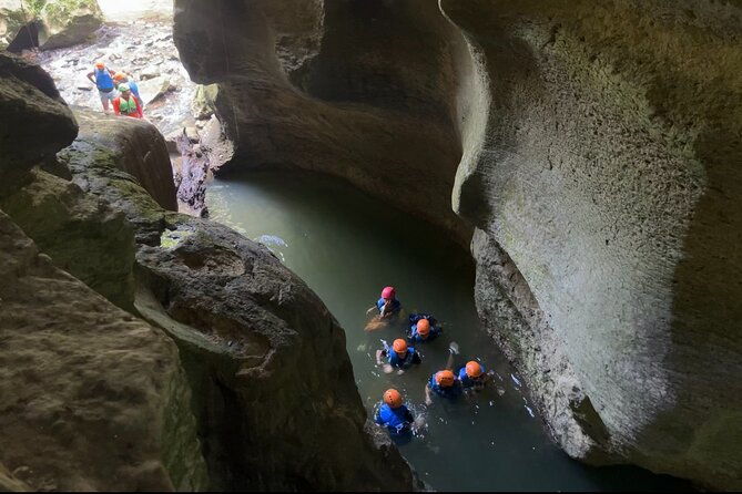 explore-charco-azul-arenales-caves-and-crystal-clear-water-beach