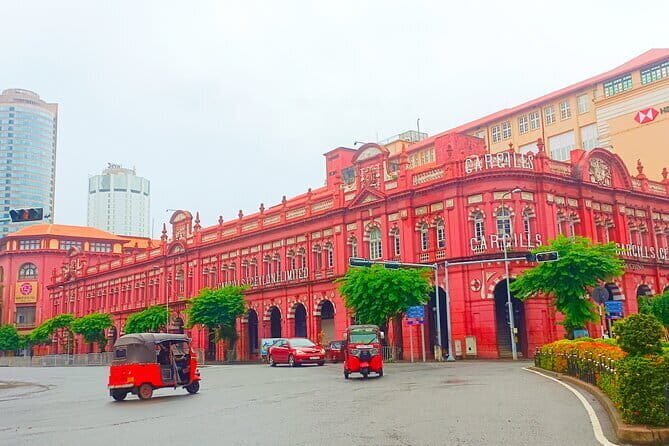 Explore Colombo City Highlights in a Private Tuk Tuk - Key Points