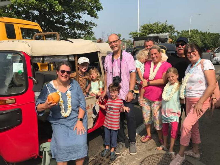 explore-colombo-with-a-group