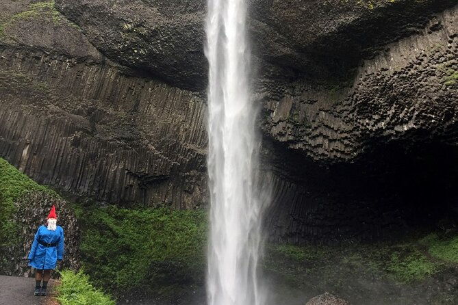 explore-columbia-river-gorge-half-day-small-group-hiking-tour