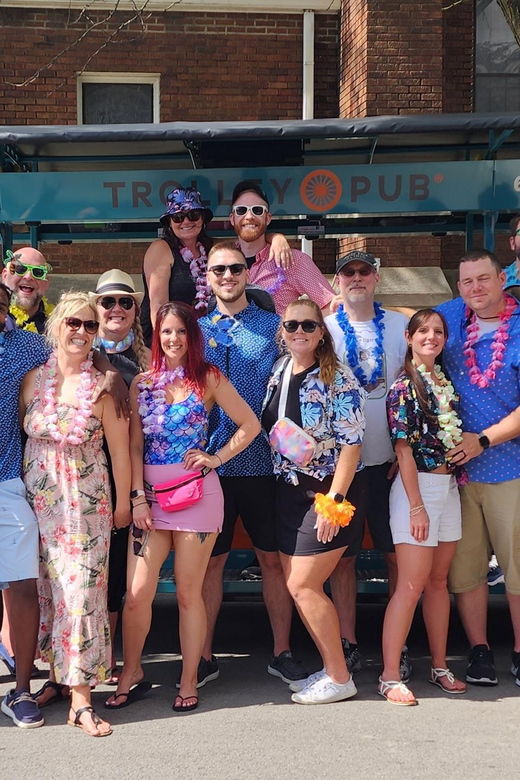 explore-columbus-on-the-trolley-pub