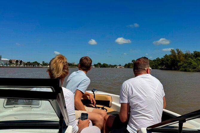 explore-delta-tigre-private-boat-navigation