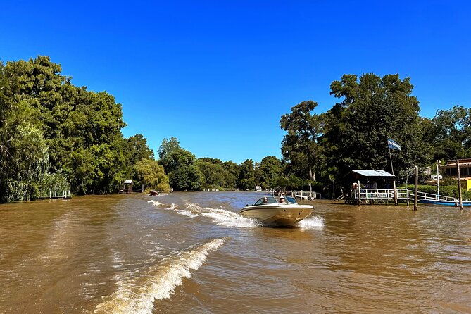 explore-delta-tigre-private-boat-navigation