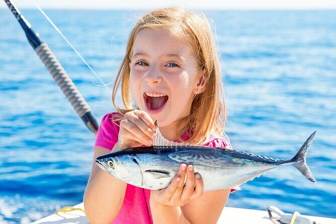 Explore Fishing - 4 hours trip - Exploring the Abu Dhabi Coast with a 4-Hour Fishing Trip  