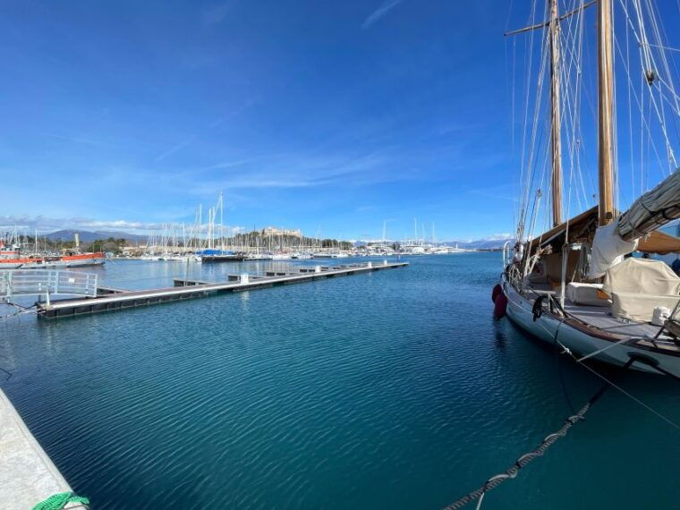 explore-half-day-the-french-riviera-aboard-our-classic-bus
