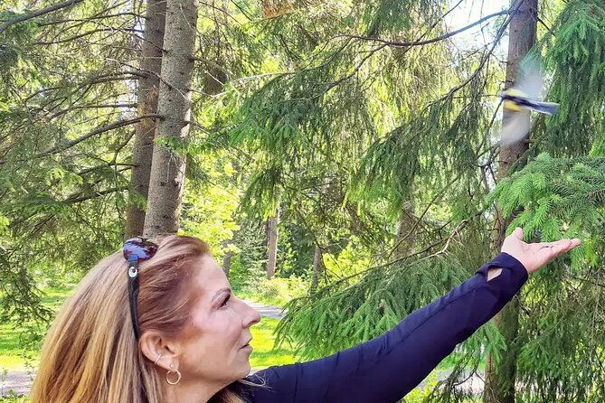 explore-happiest-helsinki-bike-ebike-bbq-sauna-forest-parks-3
