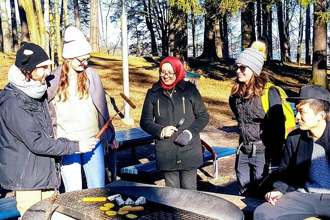 explore-happiest-helsinki-bike-ebike-bbq-sauna-forest-parks-3
