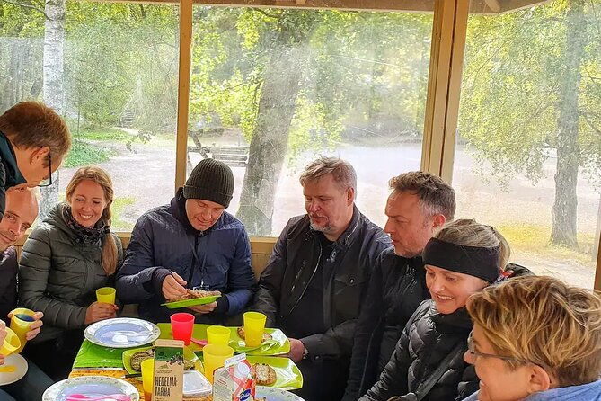 explore-happiest-helsinki-bike-ebike-bbq-sauna-forest-parks