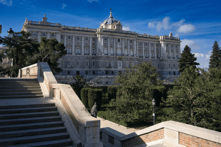 explore-hapsburg-madrid-interactive-tour-with-gps