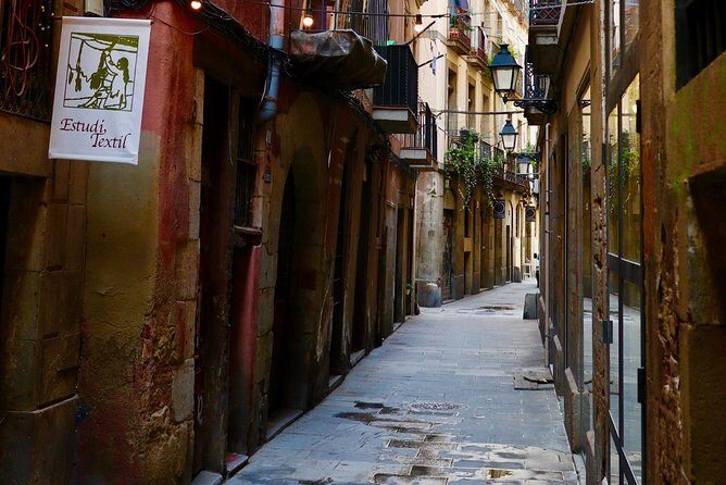 Explore hidden streets of Barcelona with a local - FAQs