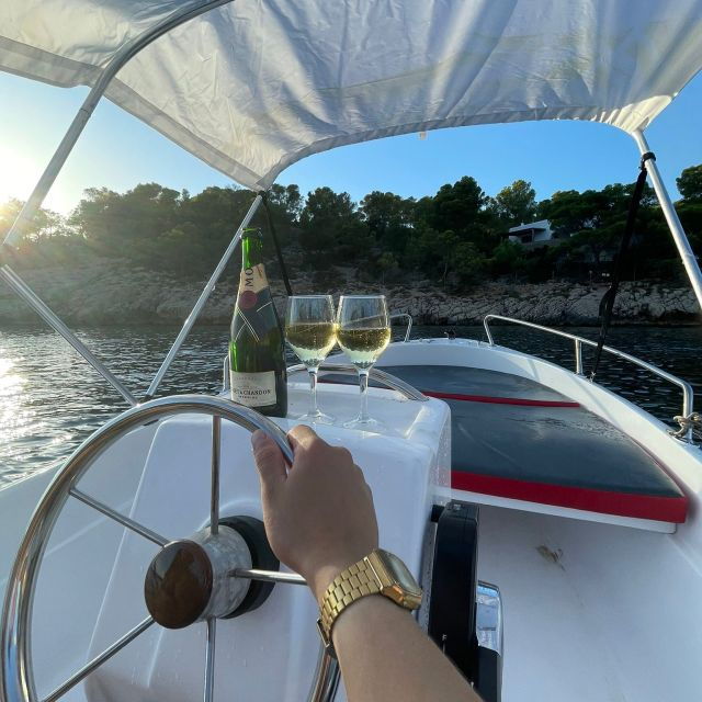 explore-ibizas-hidden-coves-no-license-boat-rental