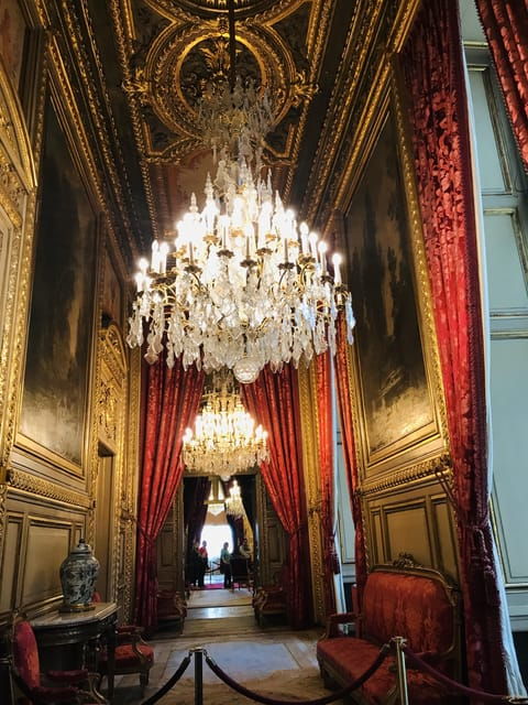 explore-iconic-masterpieces-at-the-louvre-museum