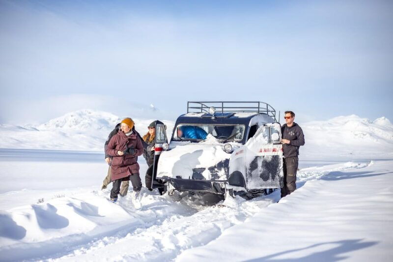 explore-jotunheimen-2-days-with-snowshoeing-and-snowcoach