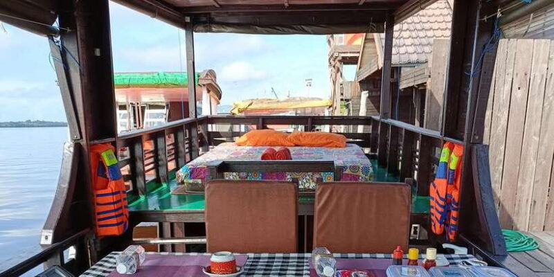 explore-jungle-in-borneo-and-orangutan-kelotok-tour-3d-2n