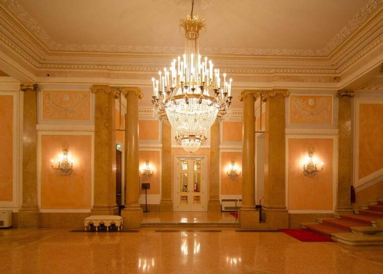 explore-la-fenice-iconic-operas-and-modern-masterpieces